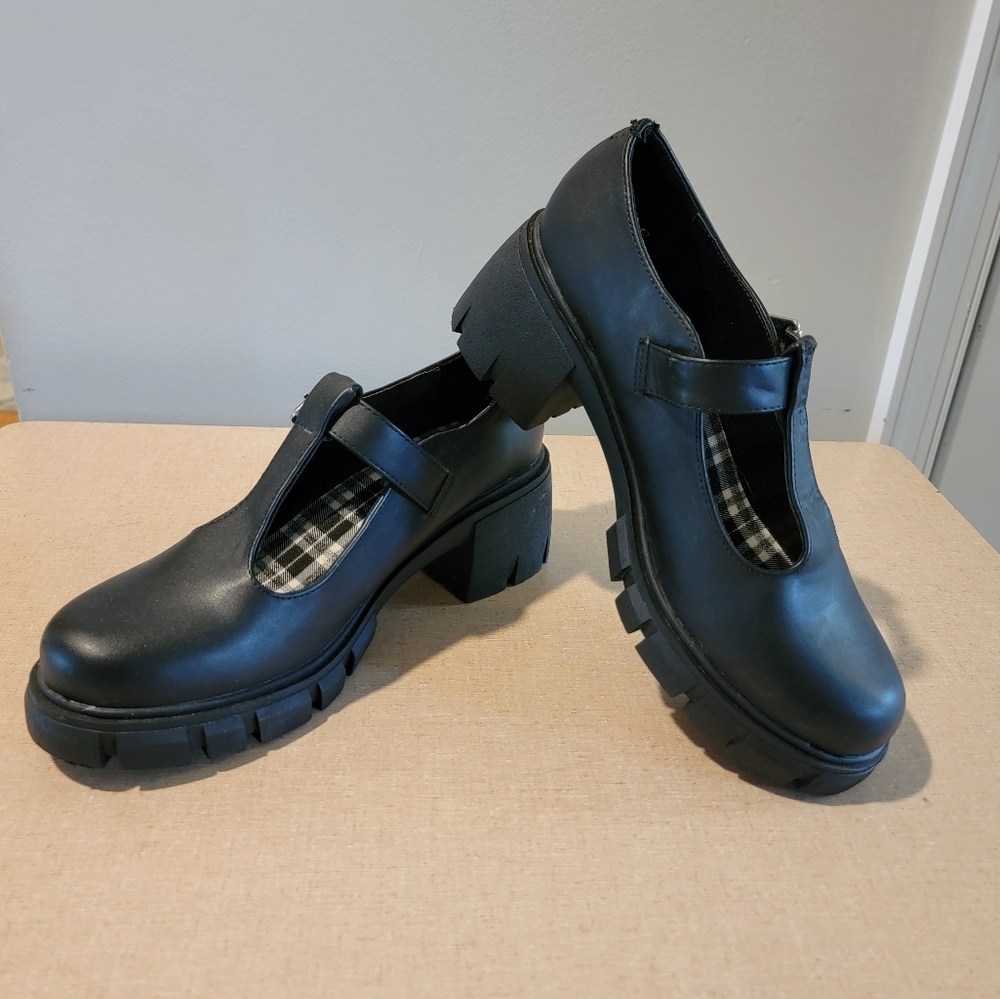 Kassie Daniela Mary Jane‎ Chunky Heel Shoes Size 10